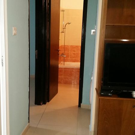 Metro Larnaca Centre Apartment Exterior photo